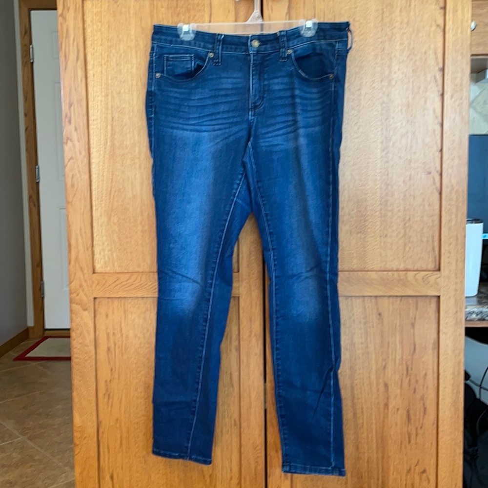 CLOSET CLEAN OUT!! Skinny Jean